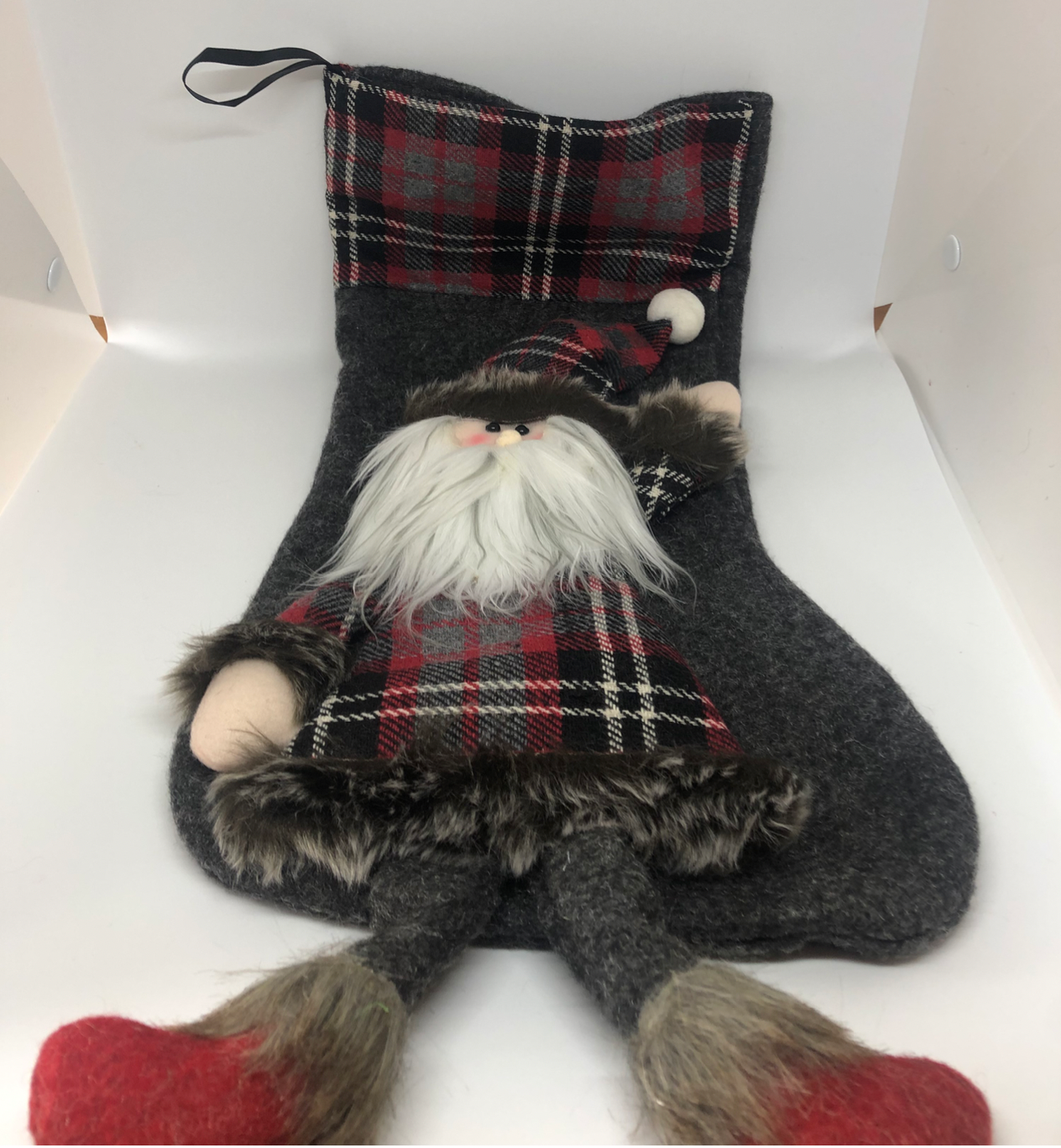 Z8 : LUXURY 3D CHRISTMAS STOCKING - SANTA with legs.